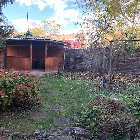 Central Place With Garden 2 Appartement *